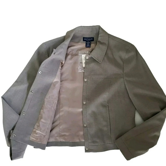 Ann Taylor Stretch Snap Front Lined Blazer - Picture 3 of 9